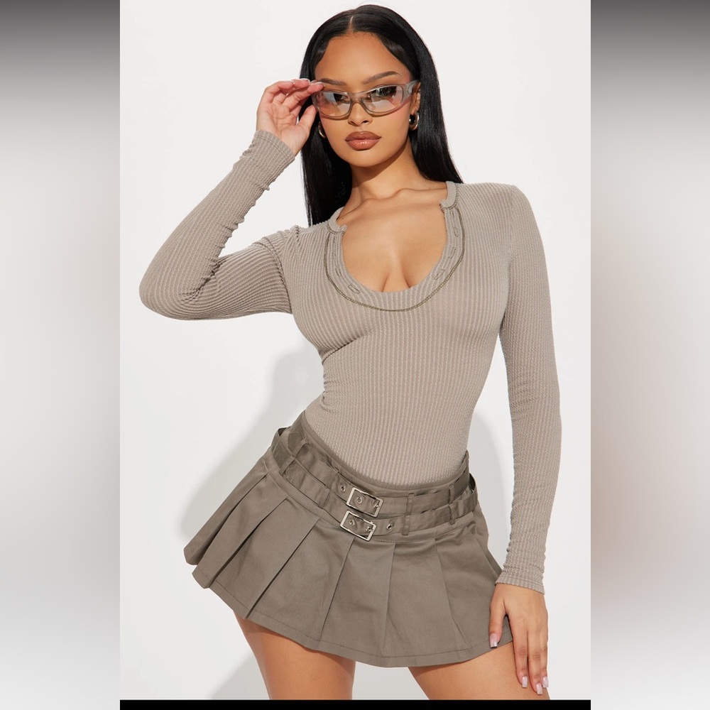 NWT Fashion Nova Keaton Scoop Neck Bodysuit Stone Size XS